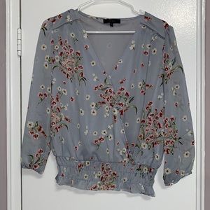 Size M light blue‎ and floral blouse